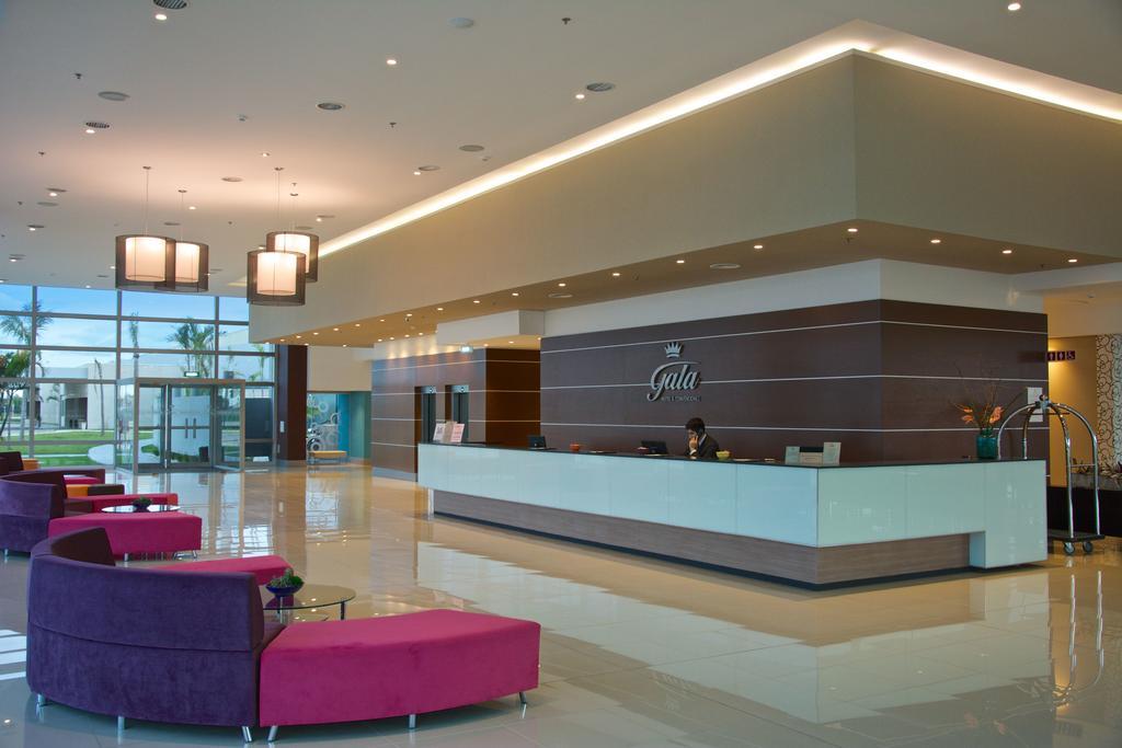 Gala Hotel Y Convenciones レシステンシア エクステリア 写真