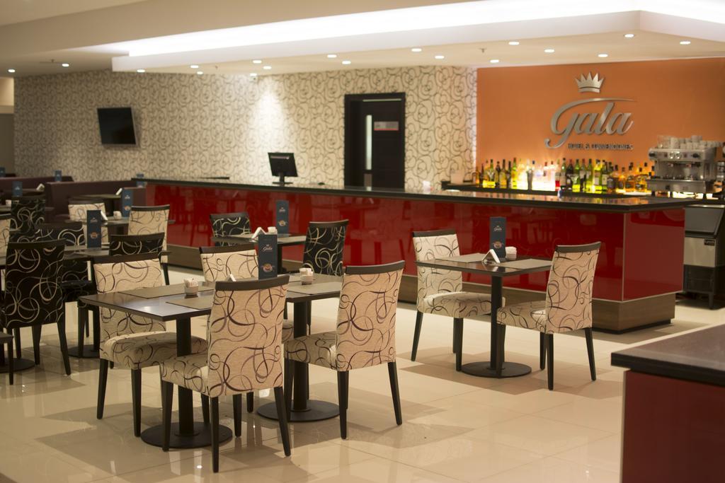 Gala Hotel Y Convenciones レシステンシア エクステリア 写真