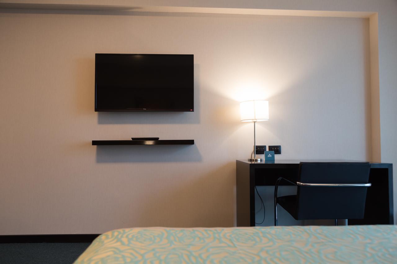 Gala Hotel Y Convenciones レシステンシア エクステリア 写真