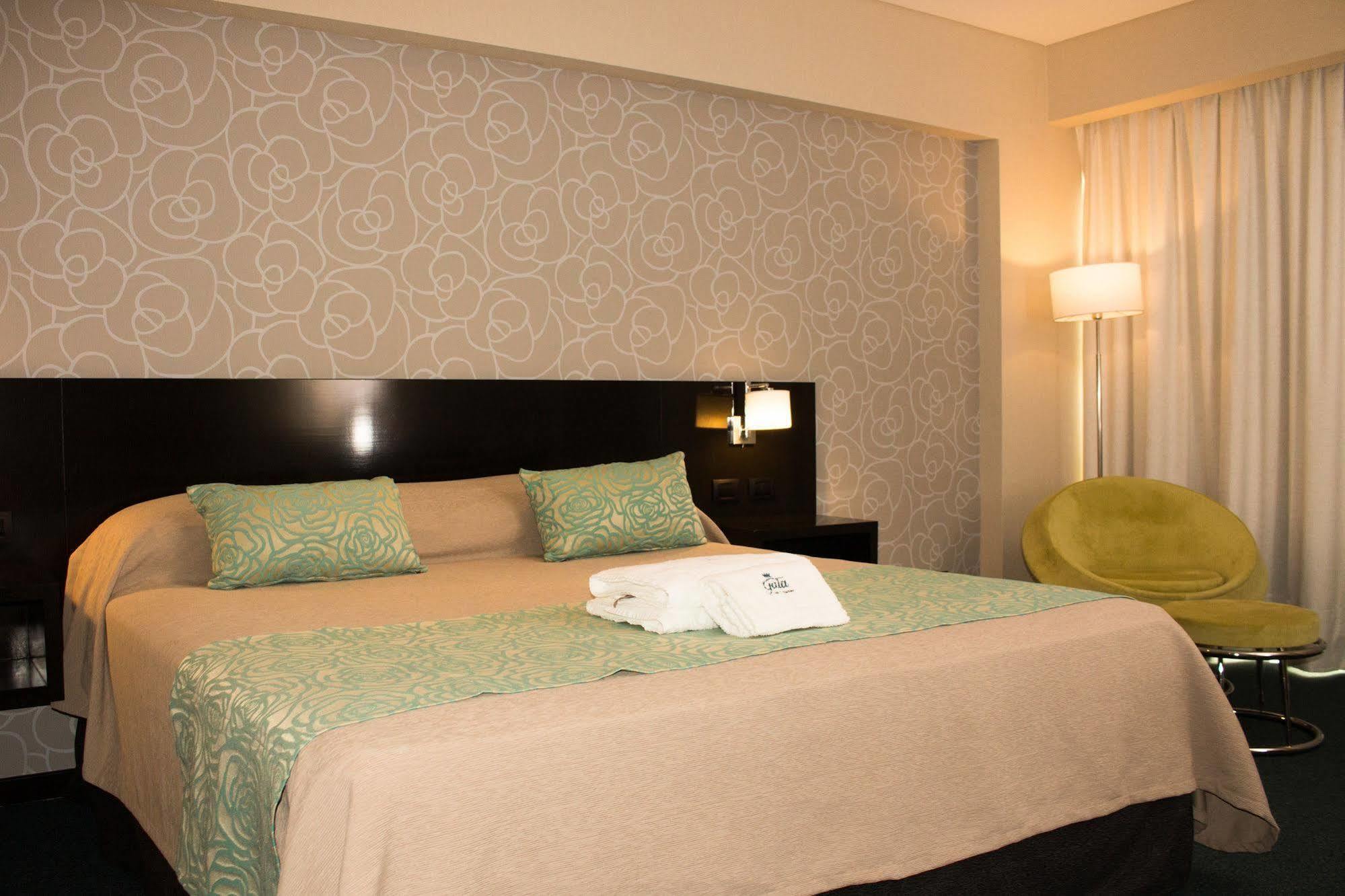 Gala Hotel Y Convenciones レシステンシア エクステリア 写真