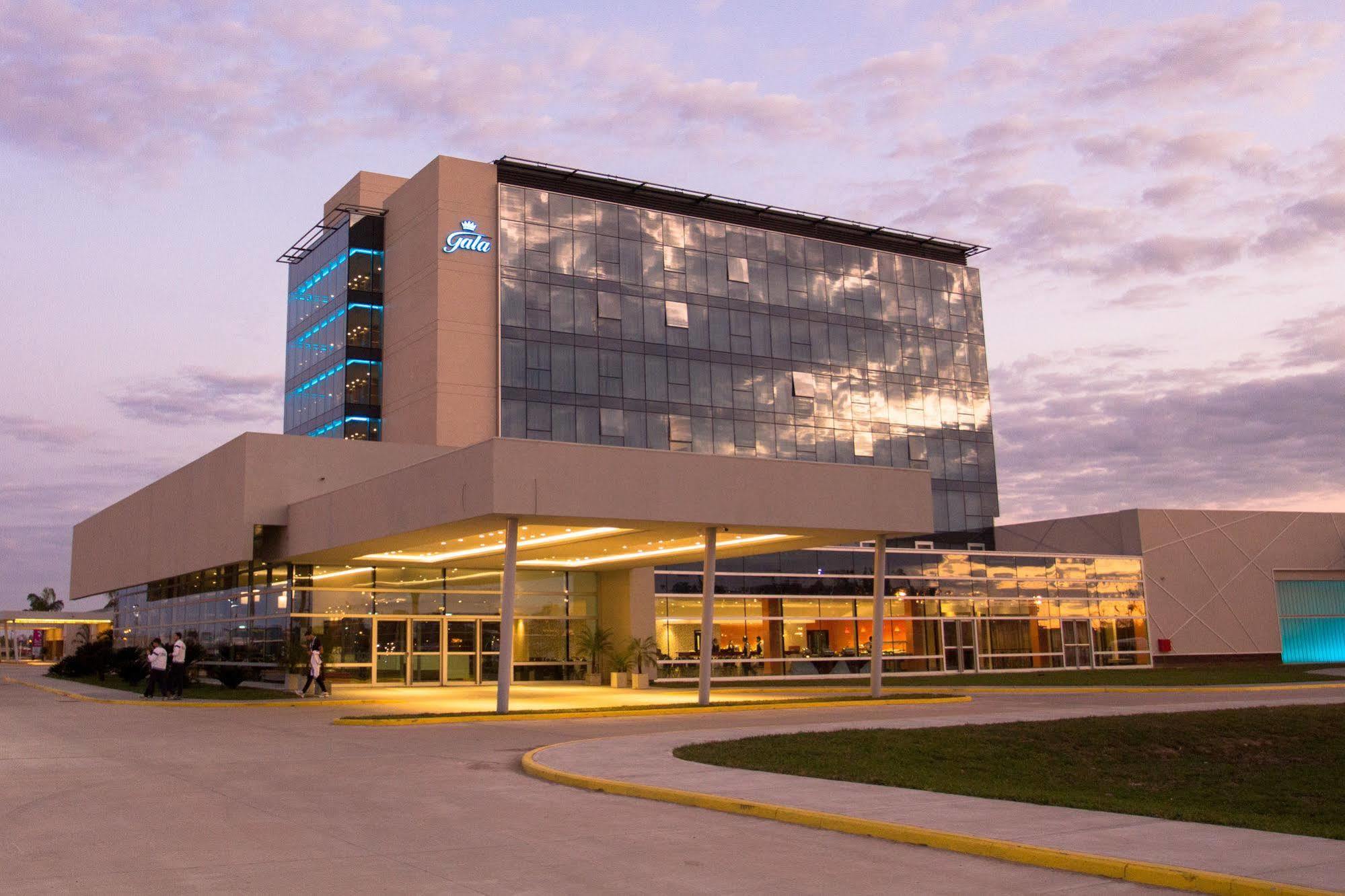 Gala Hotel Y Convenciones レシステンシア エクステリア 写真